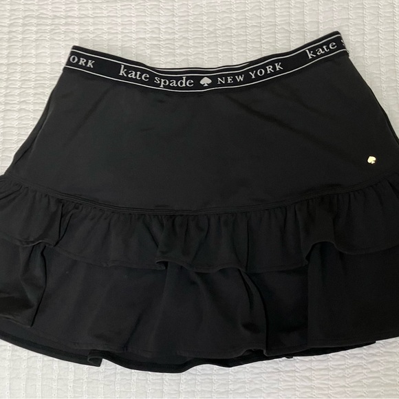 Kate Spade skort with built in shorts Size M - Picture 2 of 5